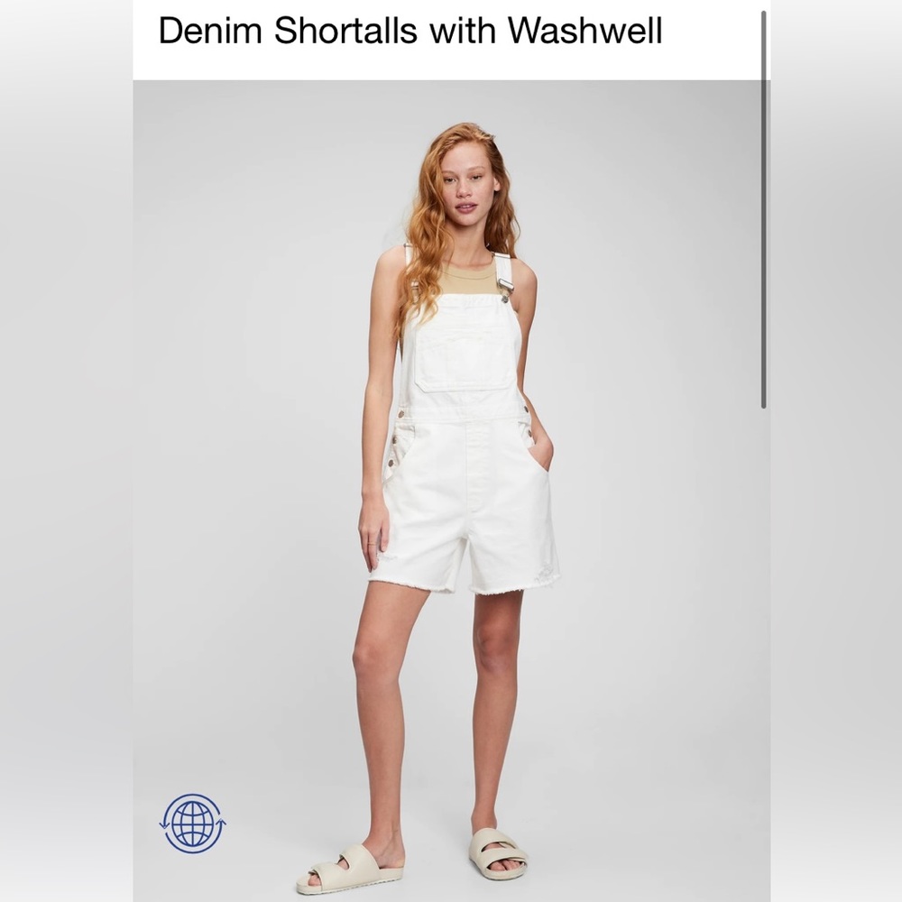 Gap white denim overalls in Small Petite
